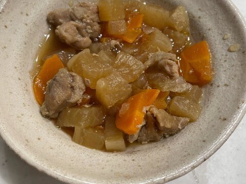 作り置きに持ってこい!鶏肉と大根の煮物